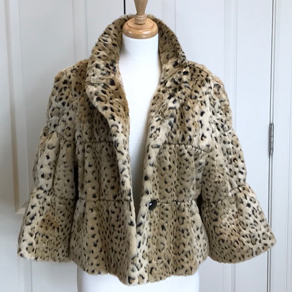 Faux fur crop jacket